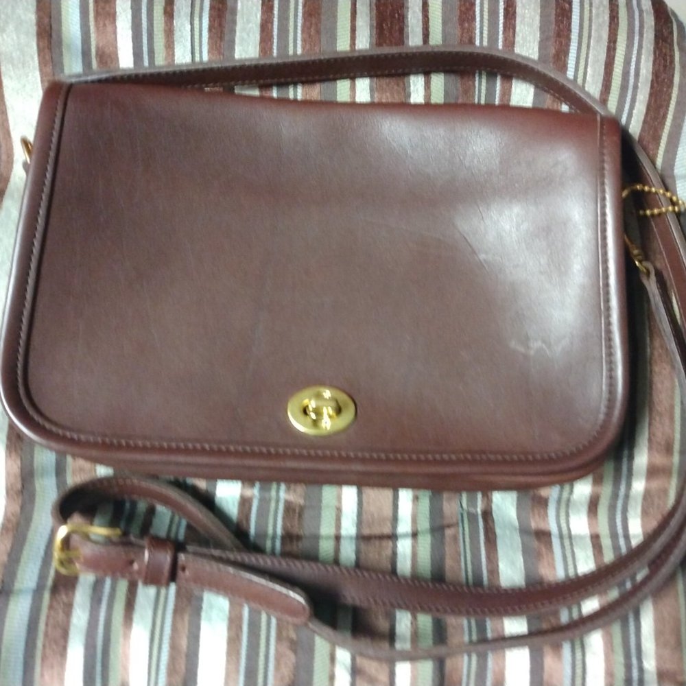 ❤️ Vintage COACH Brown Leather Penny Pocket Crossbody Purse 9755 USA Turnlock